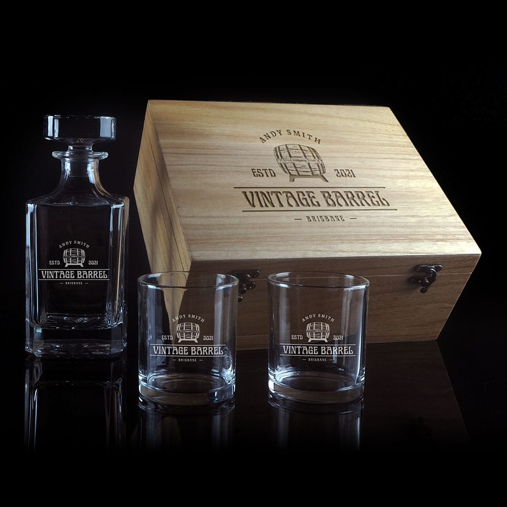 Vintage Design 750 ml Decanter with 2 spirit Glass Gift Set